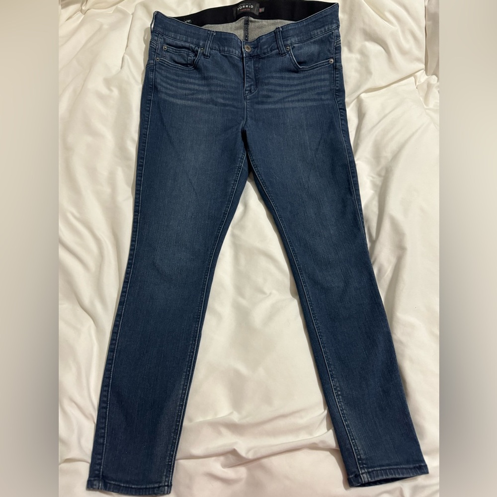 Torrid bombshell skinny jeans